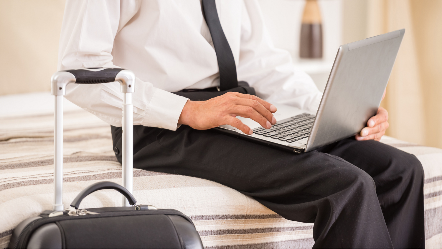 Est-il possible de voyager avec son ordinateur portable ?