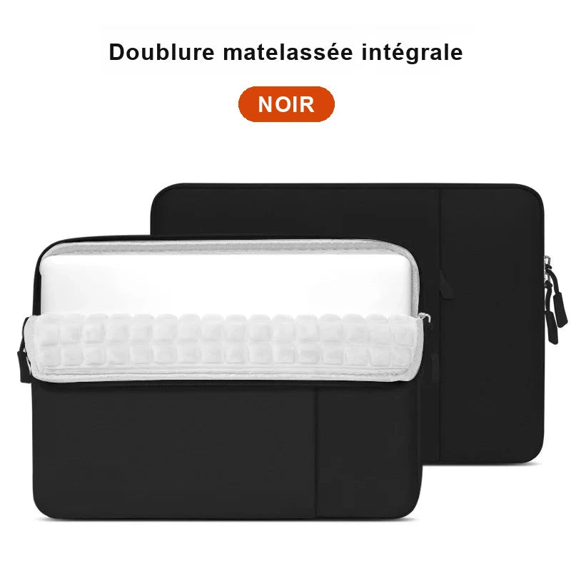 Housse noire pour ordinateur portable, ouverte de face, doublure blanche matelassée à coussins d'air, avec une seconde housse noire fermée derrière.